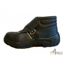 https://materiel-agricole.4mepro.com/9417-medium_default/chaussures-speciales-soudeur.jpg